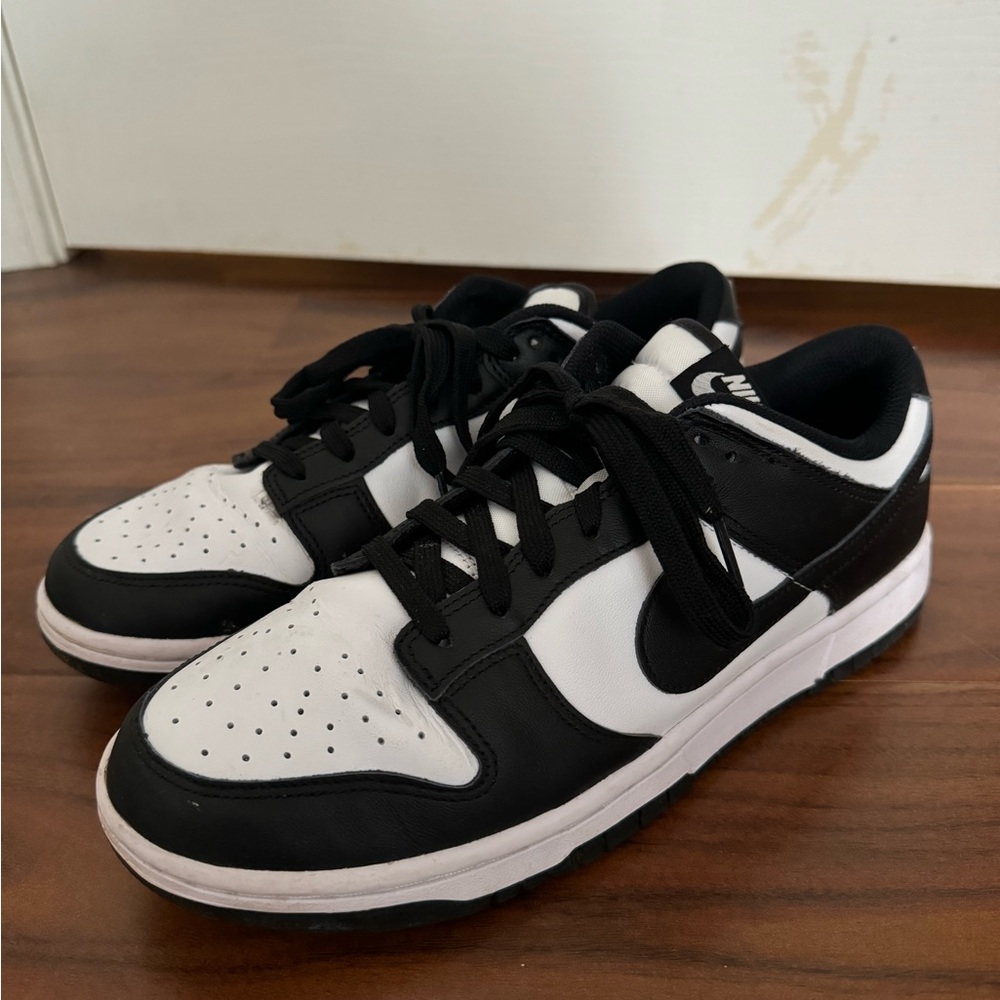 Nike Panda Dunks Women’s Size 9.5! Barely worn, almost brand new!